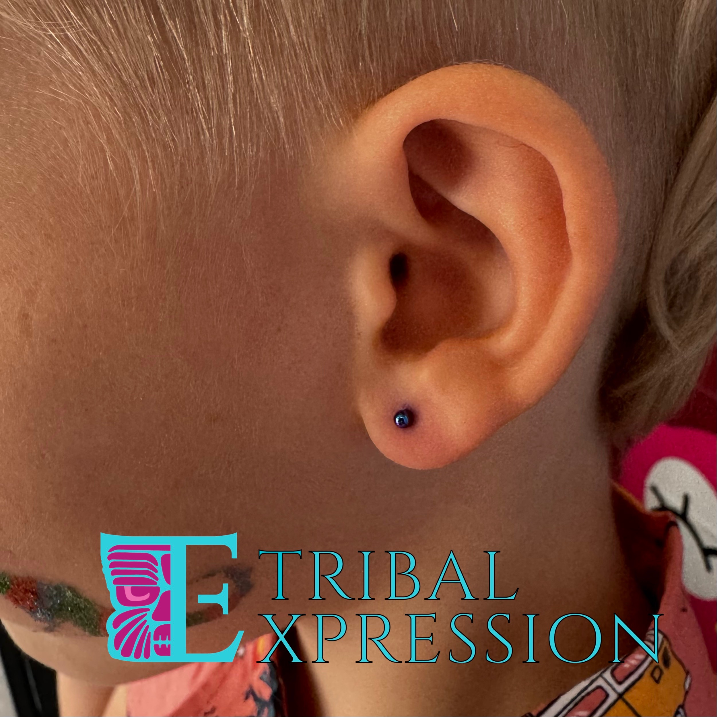 basic titanium kids earring at tribal expression(9) Basic titanium bead jewelry for children's ear piercing at Tribal Expression